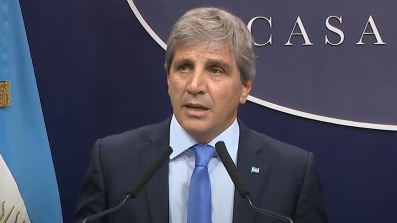 Luis Caputo brind&oacute; una conferencia de prensa desde Casa Rosada.&nbsp;