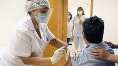 Podrán vacunarse todas las personas mayores de 3 años. Podrán vacunarse todas las personas mayores de 3 años.