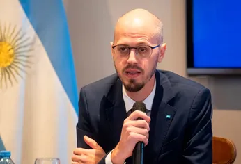 Matías Álvarez es el nuevo titular de la Unidad de Información Financiera (UIF). Matías Álvarez es el nuevo titular de la Unidad de Información Financiera (UIF).