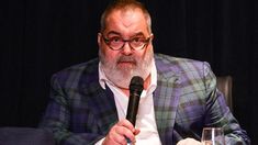 Internaron a Jorge Lanata por una fractura en una vértebra Internaron a Jorge Lanata por una fractura en una vértebra