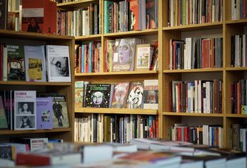 Las librerías argentinas, en pie de guerra ante la posibilidad de la derogación de la ley que las protege.
