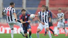 San Lorenzo y Talleres igualaron 1-1 en el Nuevo Gasómetro. San Lorenzo y Talleres igualaron 1-1 en el Nuevo Gasómetro.