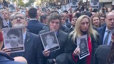 El presidente Javier Milei, junto a su hermana Karina, presentes en el acto por el 30º aniversario de la AMIA.&nbsp;