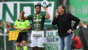 Para los saque de lateral y de arco los jugadores contarán con apenas 5 segundos para realizarlo.