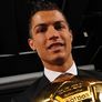 Cristiano Ronaldo ganó el primero de sus cinco Balones de Oro tras conquistar la Premier League y la Champions League.