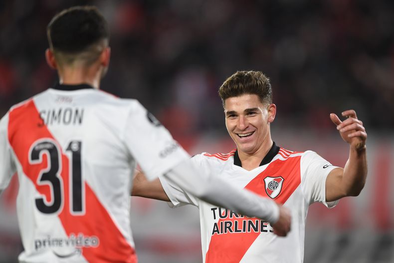 River vapuleó 8-1 a Alianza Lima en el Monumental.