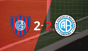 Con doblete de Adam Bareiro, San Lorenzo empató con Belgrano 2-2