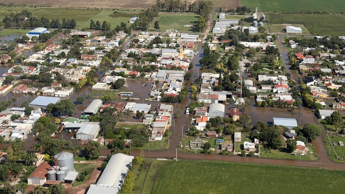 Córdoba: caos en Colonia Marina por un fuerte temporal que dejó inundaciones y evacuados