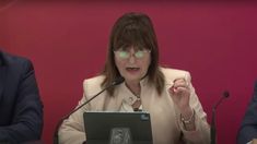 Patricia Bullrich dio a conocer las medidas contra el crimen organizado en Rosario. Patricia Bullrich dio a conocer las medidas contra el crimen organizado en Rosario.