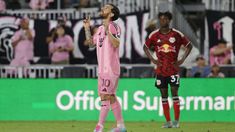 Messi festeja su gol número 859 de su carrera. Messi festeja su gol número 859 de su carrera.