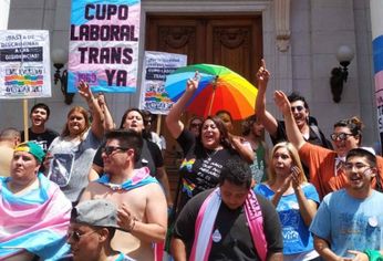 La Ley de cupo laboral trans es una conquista histórica del colectivo LGBTIQ+ en materia de derechos. La Ley de cupo laboral trans es una conquista histórica del colectivo LGBTIQ+ en materia de derechos.