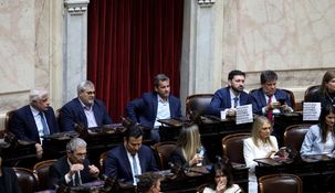 Diputados de la UCR repudiaron a los cinco que cambiaron su voto y le reclaman a De Loredo un reordenamiento del bloque