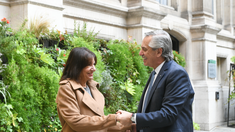 Alberto Fernández se reunió con la Alcaldesa de París en el tercer día de gira presidencial