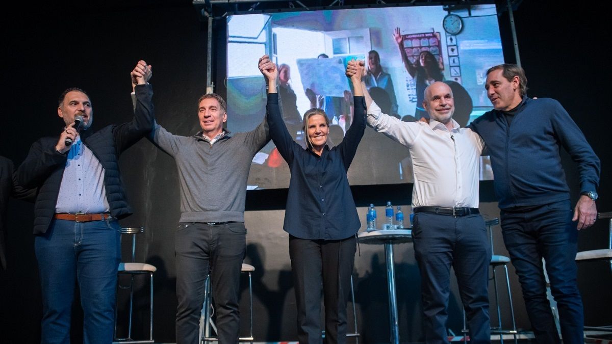 Rodríguez Larreta, Santilli, Hotton y Garro encabezaron un encuentro con militantes de Más Valores