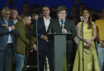 Javier Milei viajó a Brasil a dar su apoyo a la candidatura presidencial de Flávio Bolsonaro.