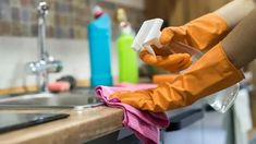 Los trabajadores esperan un incremento en los salarios. Los trabajadores esperan un incremento en los salarios.