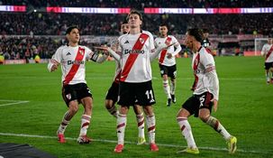 Facundo Colidio autor del único gol del partido ante Central, festejó como Driussi, que salió lesionado.&nbsp;