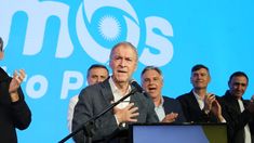 Juan Shciaretti felicitó a Massa y a Milei.