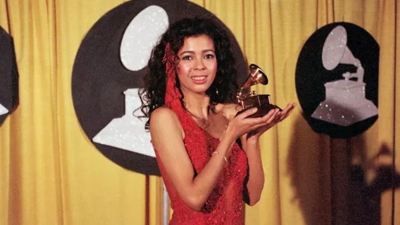 Murió Irene Cara