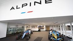 La sede de Alpine, se ubica en Francia. La sede de Alpine, se ubica en Francia.
