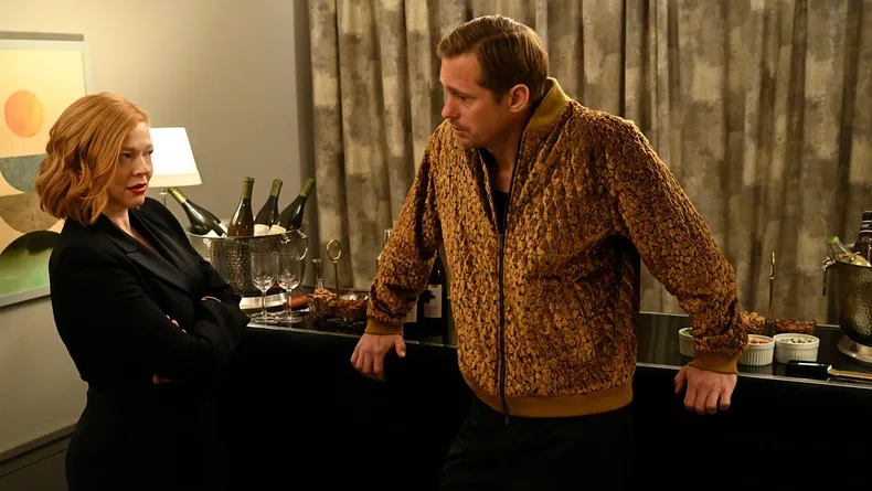 Sarah Snook y Alexander Skarsgård también protagonizaron el capítulo 7 de la última temporada. El último, tomando el rol casi de enemigo o villano de la serie como Lukas Matsson.