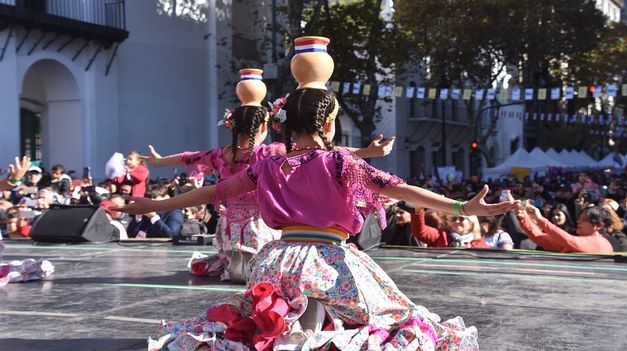 Buenos Aires celebra las tradiciones de Paraguay
