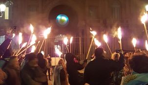 Revolución Federal organizó marchas y escraches en la Casa Rosada.
