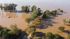 La crecida del río Uruguay mantiene en alerta a localidades entrerrianas y correntinas de Argentina La crecida del río Uruguay mantiene en alerta a localidades entrerrianas y correntinas de Argentina