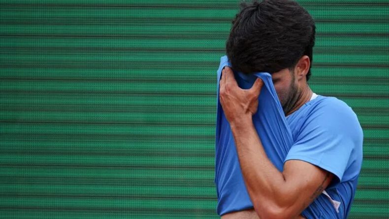 Alcaraz se bajó de Roland Garros.