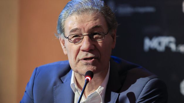 Las emotivas palabras de Víctor Hugo Morales tras la donación de la camiseta de Maradona al museo Legends.&nbsp;