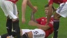 Preocupación para Scaloni: Lisandro Martínez sufrió una lesión en la Premier. Preocupación para Scaloni: Lisandro Martínez sufrió una lesión en la Premier.