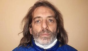 Luciano Napolitano tiene hoy 51 años. Luciano Napolitano tiene hoy 51 años.