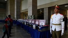 El gobierno cubano dispuso la promoción póstuma de los 32 grados militares y evaluaron su trabajo como misión cumplida. El gobierno cubano dispuso la promoción póstuma de los 32 grados militares y evaluaron su trabajo como misión cumplida.