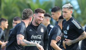 El 10 sonríe: dirá presente con la Celeste.