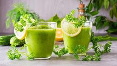 Es fuente de vitamina C, hierro, magnesio, vitamina K, calcio, betacaroteno y antioxidantes. Es fuente de vitamina C, hierro, magnesio, vitamina K, calcio, betacaroteno y antioxidantes.