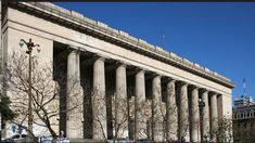 Edificio de la Facultad de Ingeniería de la UBA.