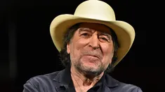 El español Sabina realiza gira despedida. El español Sabina realiza gira despedida.