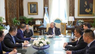 Alberto Fernández se reunió esta mañana con empresarios chinos. Alberto Fernández se reunió esta mañana con empresarios chinos.