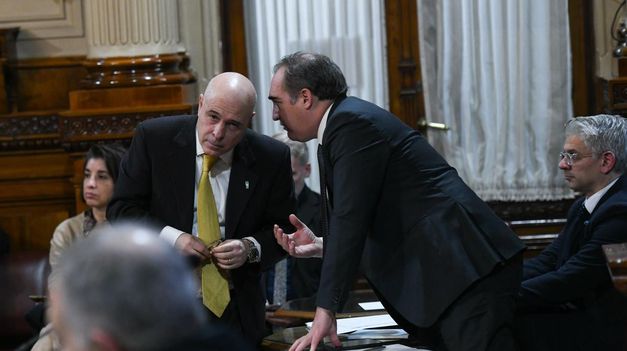 La oposición le marcó la cancha al Gobierno en una reunión de Comisión autoconvocada.&nbsp;