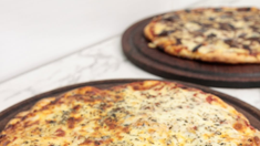 En Buenos Aires, la pizza se reinventa: estos locales marcan tendencia con propuestas innovadoras y sabores inolvidables. En Buenos Aires, la pizza se reinventa: estos locales marcan tendencia con propuestas innovadoras y sabores inolvidables.