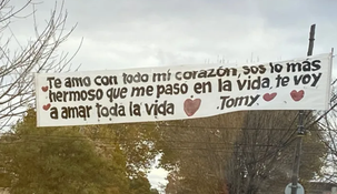 Este pasacalle se hizo viral: qué dijeron los usuarios. Este pasacalle se hizo viral: qué dijeron los usuarios.