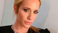 Julieta Prandi fue a buscar a uno de sus hijos al colegio con un patrullero Julieta Prandi fue a buscar a uno de sus hijos al colegio con un patrullero