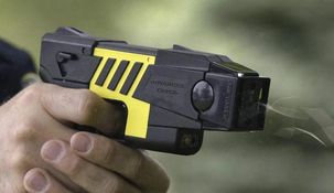 La Ciudad de Buenos Aires comprará 30 pistolas Taser y 500 armas de baja letalidad.