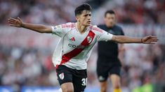 Solari fue la figura del partido, con los dos goles del Millonario. Solari fue la figura del partido, con los dos goles del Millonario.