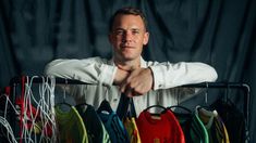 manuel neuer comunico su retiro de la seleccion de alemania: estoy lleno de orgullo y gratitud manuel neuer comunico su retiro de la seleccion de alemania: estoy lleno de orgullo y gratitud