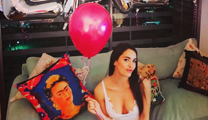 Fotos retro, mensajes de amor y cena íntima: así pasó Lali Espósito su cumpleaños