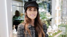 Antonela Roccuzzo marca tendencia con una cómoda campera de jean Antonela Roccuzzo marca tendencia con una cómoda campera de jean