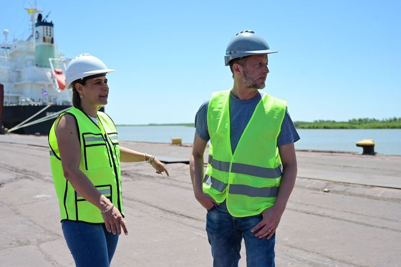 Mart&iacute;n Insaurralde recorri&oacute; el puerto de San Nicol&aacute;s.