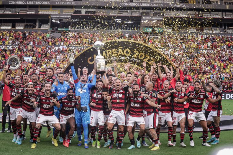 Flamengo le ganó 1 a 0 a Paranaense y se consagró campeón de la Copa  Libertadores