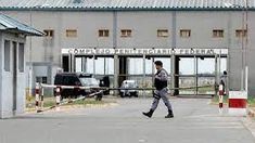 Más cárceles, con menos presos: la propuesta de Massa.